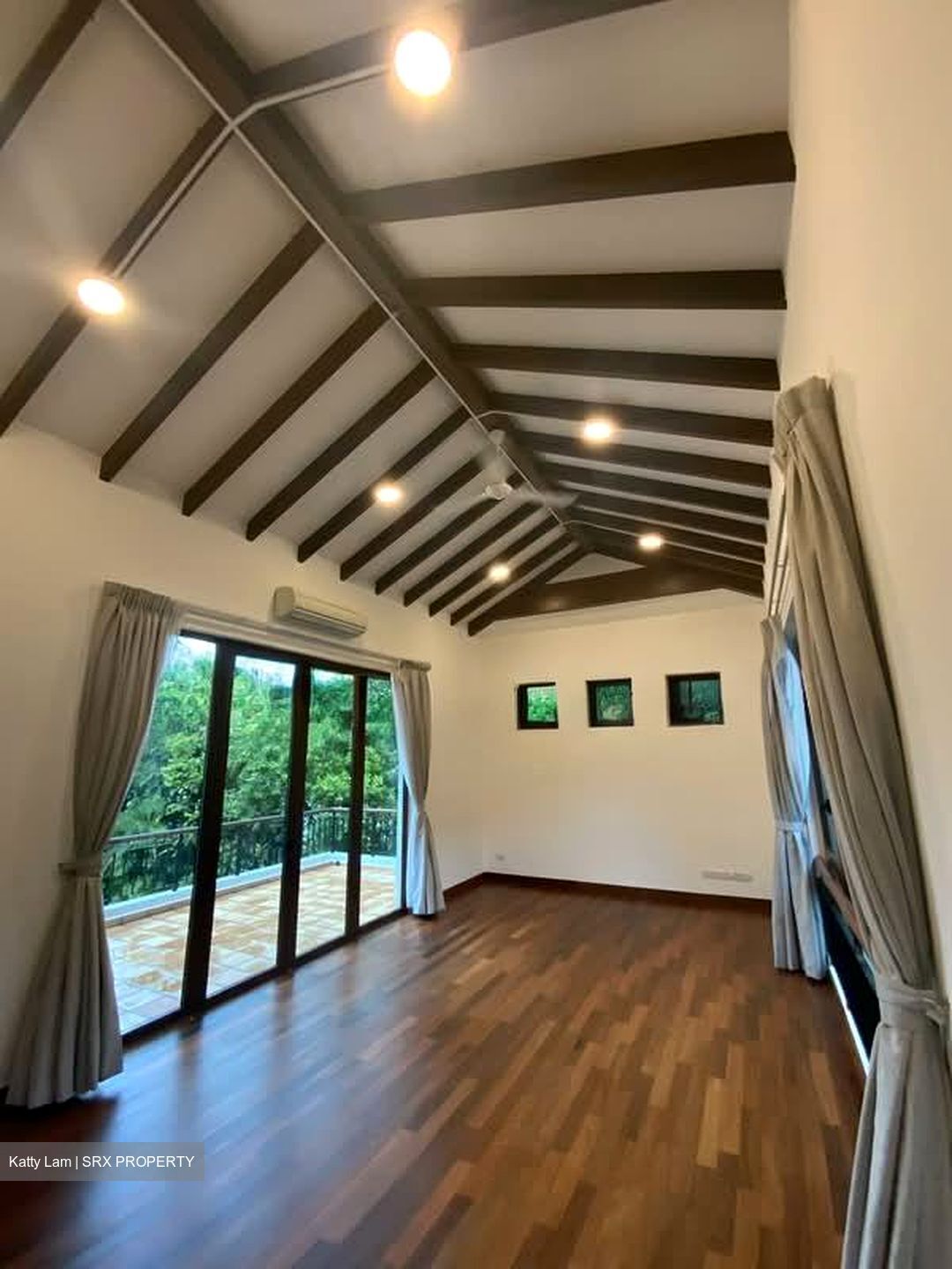 Rochalie Drive (D10), Detached #588368351